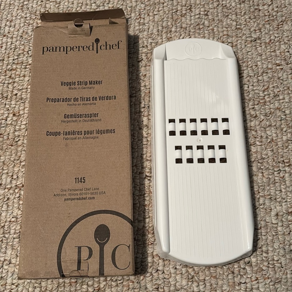 Pampered Chef Veggie Strip Maker